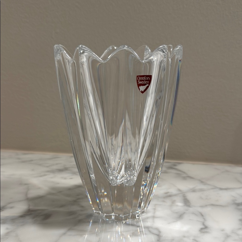 Orrefors Fleur Vase - 6”